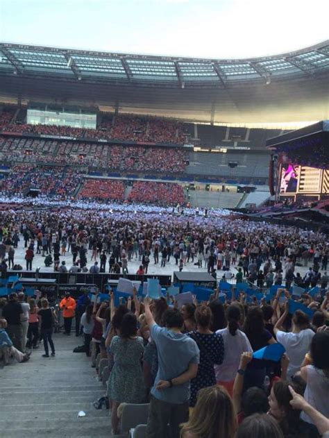 1000 musicians were needed for such a massive show. Concert photos sur Stade de France.
