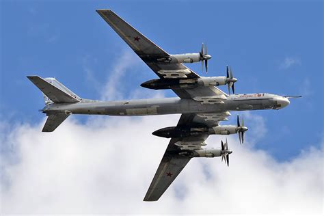 Russias Tu 95 Bomber Is Really Old But It Can Strike With Lots Of