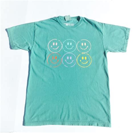 Smiley Face Vintage Shirts Women Happy Face Tshirt Smile Tee Etsy