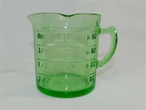 Vintage S Kellogg S Green Vaseline Glass Measuring Cup Spouts