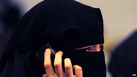Australian Pm Orders Parliamentary Burka Ban Rethink Bbc News