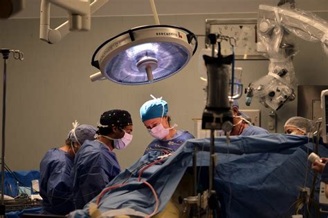 Biopsia cerebrale eseguita con braccio robotico Padova è tra i
