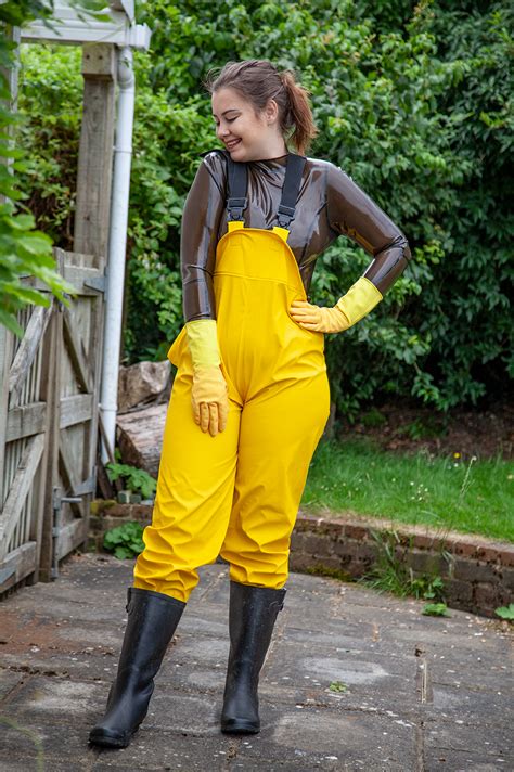 marigolds with rainwear and latex wwgfa reloaded the glove fetish paradise