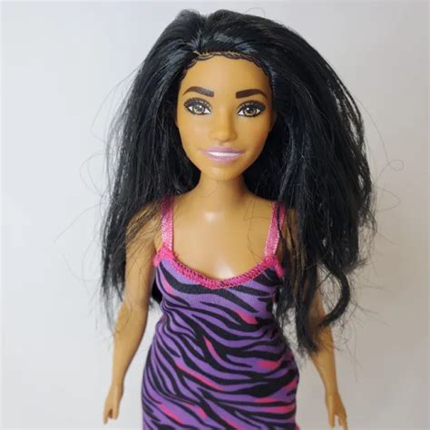 Barbie Fashionistas Curvy Black Hair Olive Skin Open Smile 1000