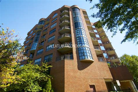 There are roughly 400 condos in downtown alone, making it the most populous area in toronto. Central Park Lofts Downtown Atlanta Condos