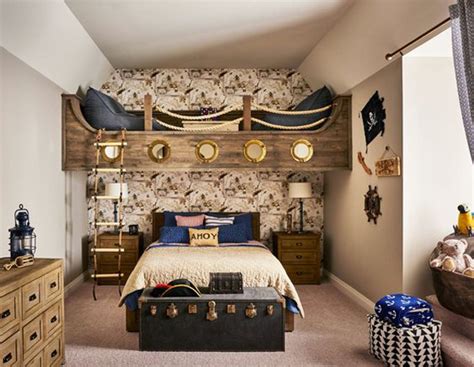 Teenage bedroom design is about finding what your teen is passionate about and using it as a starting point for decorating ideas. pirate-themed-bedroom-for-kids-and-adults | HomeMydesign