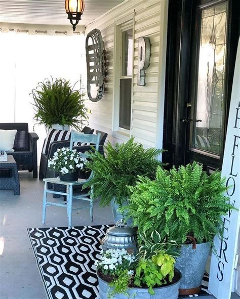 60 Beautiful Farmhouse Summer Porch Decorating Ideas In 2020 Summer