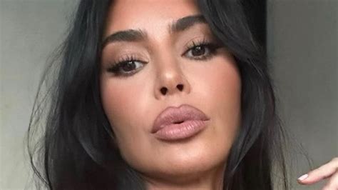 Kim Kardashian Or Kylie Jenner Kims Face Nearly Unrecognizable In New