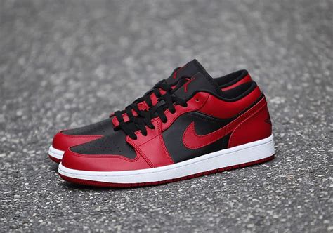 And they're the hues paired together on this aj1 low. Air Jordan 1 Low Varsity Red Release Date 2020 ...