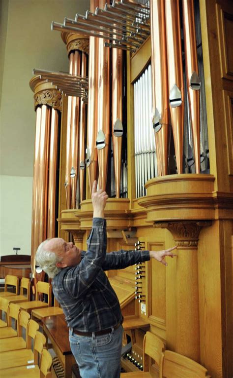 Organ Fits Into Everyday Worship