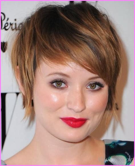 In this article we have ramped up best long pixie hairstyles which will help you look eye catching and sexier than ever. Long pixie haircuts for round faces - Star Styles | StylesStar.Com