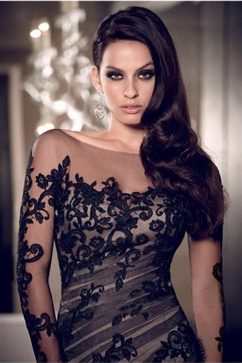 2017 Hot Black Lace Illusion Long Sleeve Evening Dresses Mermaid Applique Backless Formal Prom