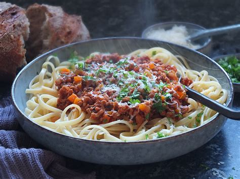 Easy Scotch Lamb Bolognese - Perfect for Fussy Kids! | Elizabeth's ...