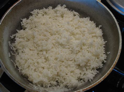 Cuando el caldo empiece a hervir, sigue los tiempos y los procesos señalados anteriormente para las diferentes. Arroz Blanco | Arroz Perlado