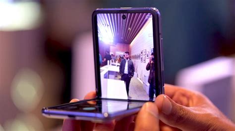 In other words, the galaxy z fold 3 could retail for rm6999 in malaysia, while the z flip 3 would be priced at rm3999. Specifications, price for alleged Samsung Z Flip 3 leaked ...
