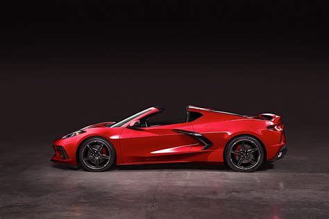 2020 Chevrolet Corvette Stingray Convertible C8r To Be Revealed This