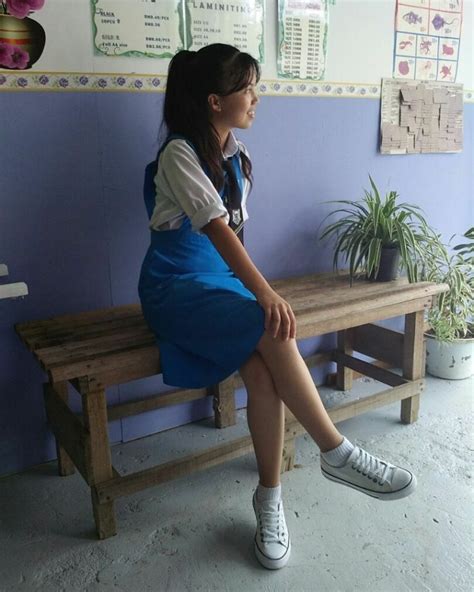 Pin On Malaysian School Girl