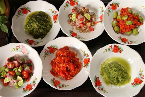 Resep sambal tempoyak teri, bisa menjadi daftar bagi para penggemar pedasnya sambal. 10 Resep Sambal Khas Indonesia, termasuk Sambal Matah ...