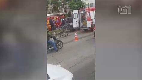 Acidente Envolvendo Duas Motos Deixa Três Pessoas Feridas Em São Vicente Sp Santos E Região G1