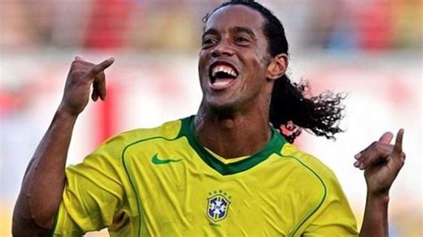 La Vida De Ronaldinho En Prisión Es Tal Como Lo Ves En Televisión