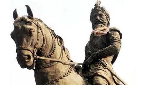 Pakistani Frustration Statue Of Sher E Punjab Maharaja Ranjit Singh