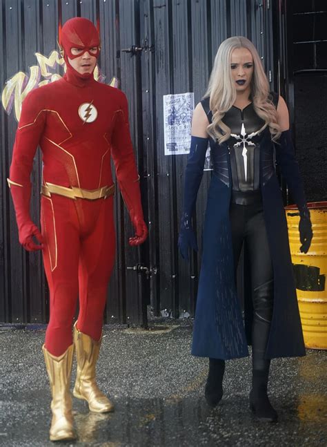 the flash posts interesting s08e08 overview images s08e09 overview