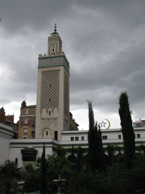 Cette page est la page officielle de la grande mosquée de paris, elle est. Grande Mosquée de Paris - Par-ci par-là