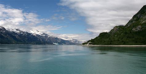 Glacier Bay National Park Ak Usa Cruise By