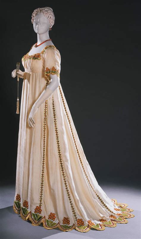 Womans Dress Historical Dresses Regency Era Fashion Vintage Outfits