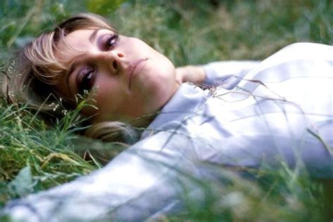 Beautiful Pics Of Sharon Tate Taken By Jerry Schatzberg In Vintage News Daily