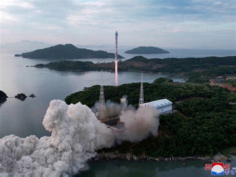 North Korea Says ‘spy Satellite Launch Is Successful News Al Jazeera