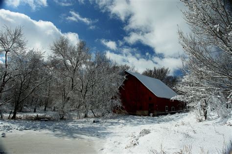 Snow Covered Barn Rural Photography Old Barns Winter Landscape