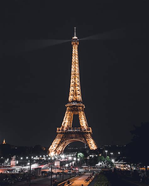 1080p Images Taking Photos Of Eiffel Tower At Night Is Illegal