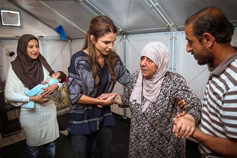Queen Rania Of Jordan Meets Young Refugees In Lesbos Photo 5