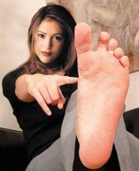 Celebrity Feet Photos Whose Famous Toes Are These