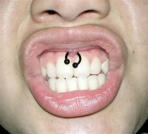 Gold Circular Barbell Smiley Piercing