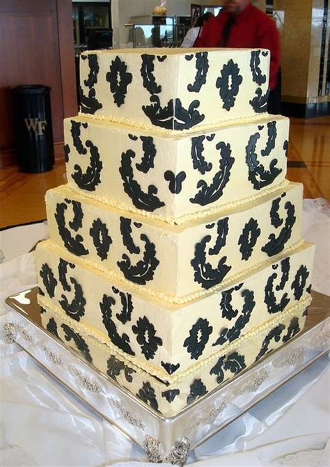 Damask Wedding Cake Decorated Cake By Cakesdecor