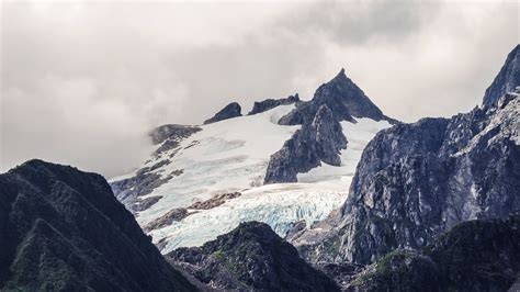 Glaciers On The Peaks Of Mountains Near Whittier Alaska Oc 51842920