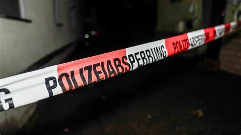 Polizei Göppingen Messerstecherei In Göppingen Mann Verletzt Südwest Presse Online