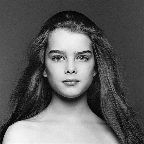 29 1/2 x 23 3/4inches from the movie pretty baby, 1978. Brooke Shields Pretty Baby Photography / PHOTO 130 PRETTY ...