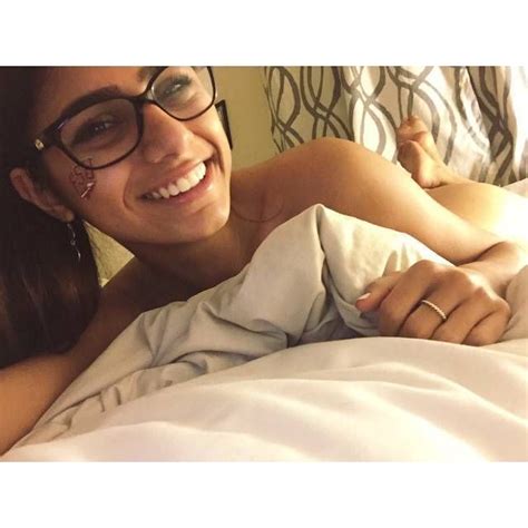 17 Best Images About Mia Khalifa On Pinterest Posts Actresses And Sexy