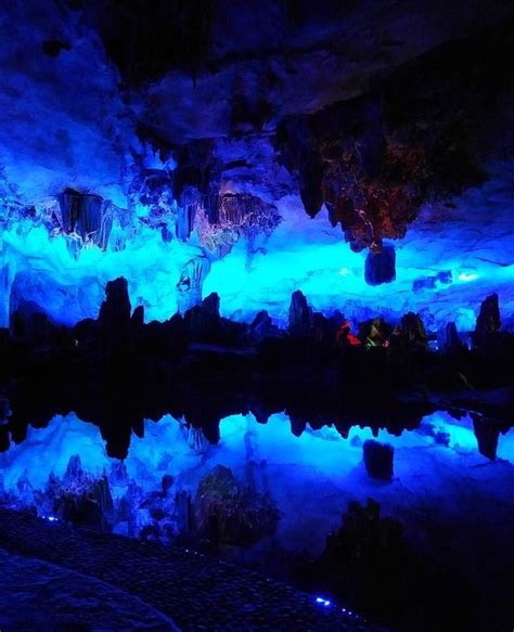 Reed Flute Cave In Guilin China A Vast Cave Full Of Stunningly