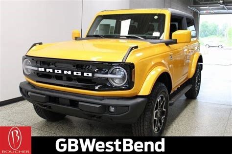 2022 Ford Bronco Cyber Orange Metallic Tricoat With 4 Miles Available