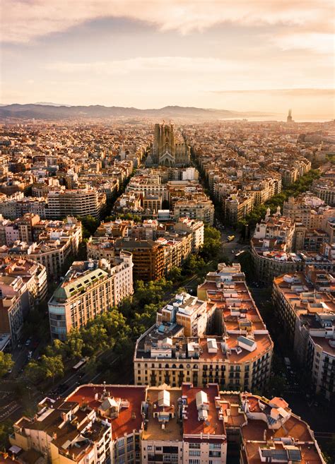 Walk Around The Plazas In Barcelona To Know More About The City