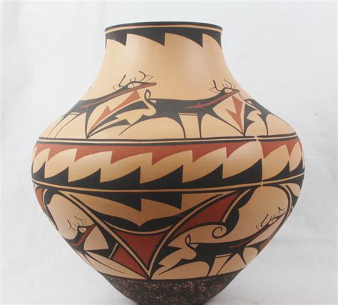 Native American Zuni Pottery By Acclaimed Artist Anderson Peynetsa