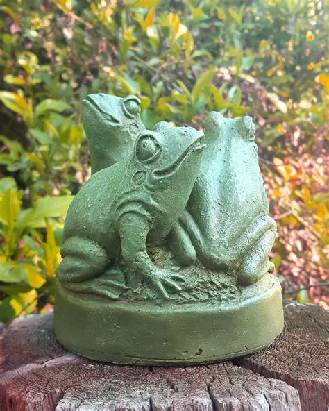 Three Frogs On A Rock Frog Garden Statue Cute Frog Concrete Etsy