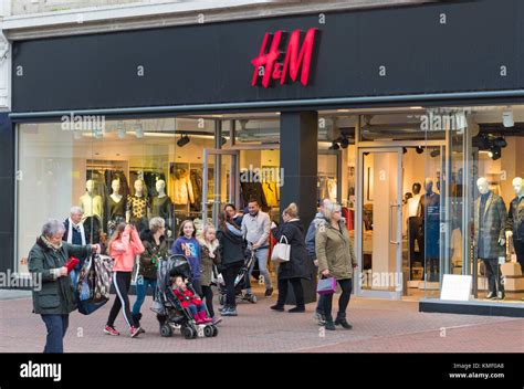 Handm Shop Front Entrance In The Uk Retail Store Stock Photo Alamy