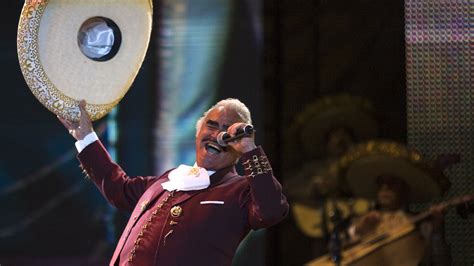Vicente Fernández Revered Mexican Singer Dies At 81 Latino Voices