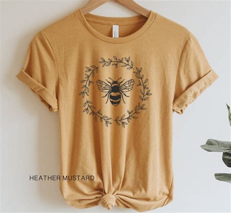Bee Botanical Shirt Bee T Shirt Nature Shirt Summer Shirt Etsy