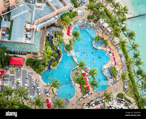 Waikiki Beach And Diamond Head Volcano Honoluluoahuhawaiiusa Stock